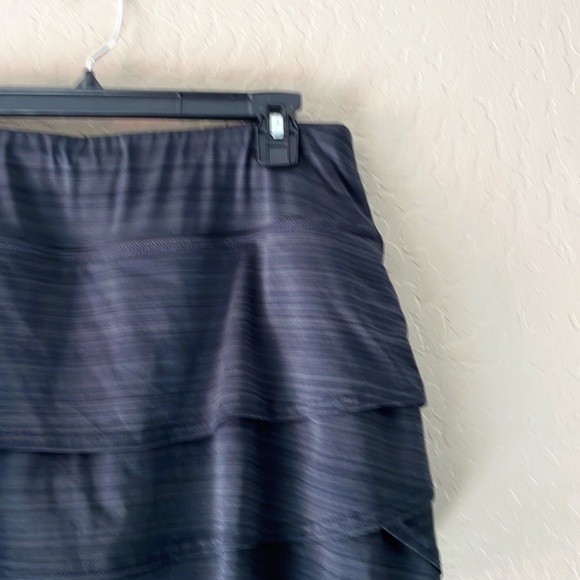 Athleta Charcoal Swagger Layered Athletic‎ Skort - Picture 6 of 12